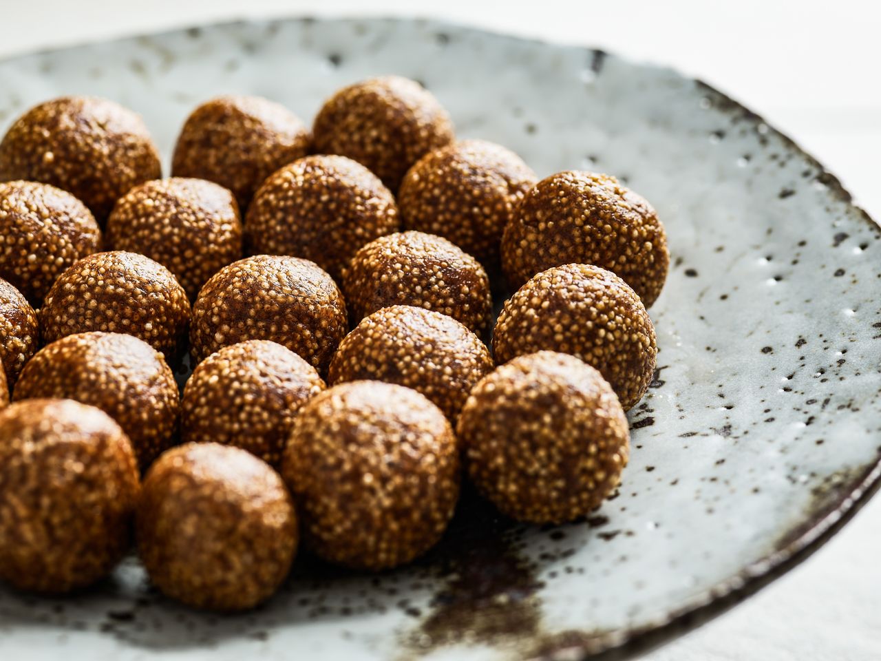 Amaranth Haselnuss Kugeln 