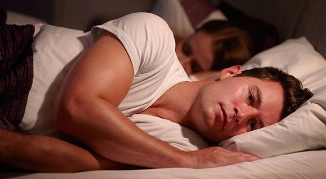 Bei Schlaflosigkeit könnte Vitamin B12 helfen