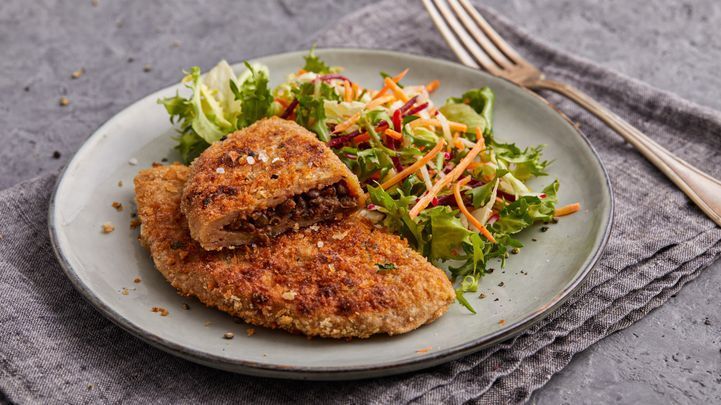 gemüseschnitzel mit salat