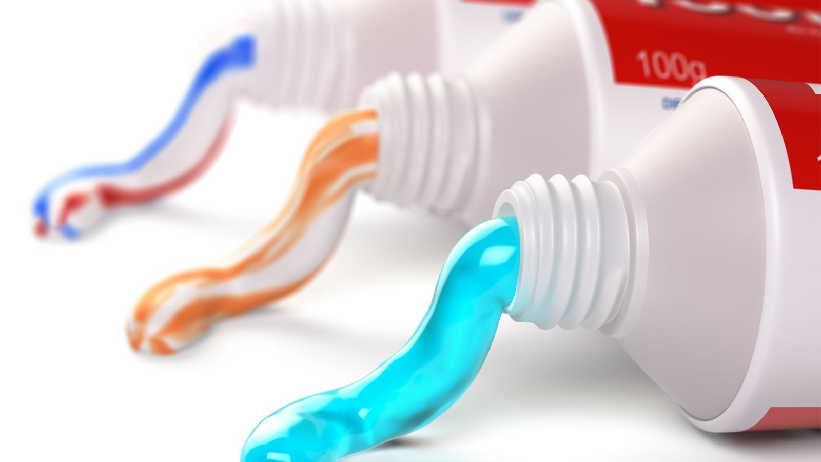 Verschiedene Zahnpasten mit gefährlichen Stoffe