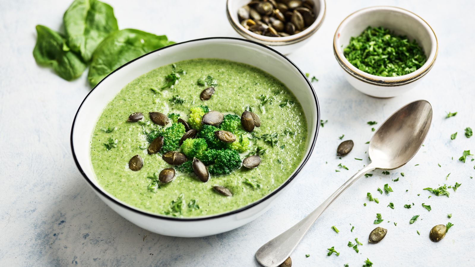 Brokkoli-Spinat-Suppe
