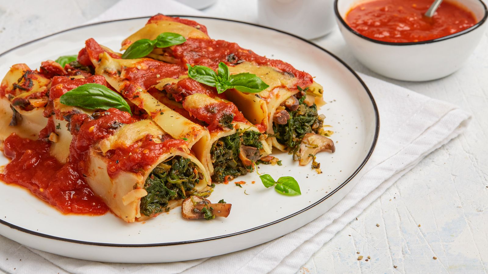 Cannelloni mit Spinat-Pilz-Füllung