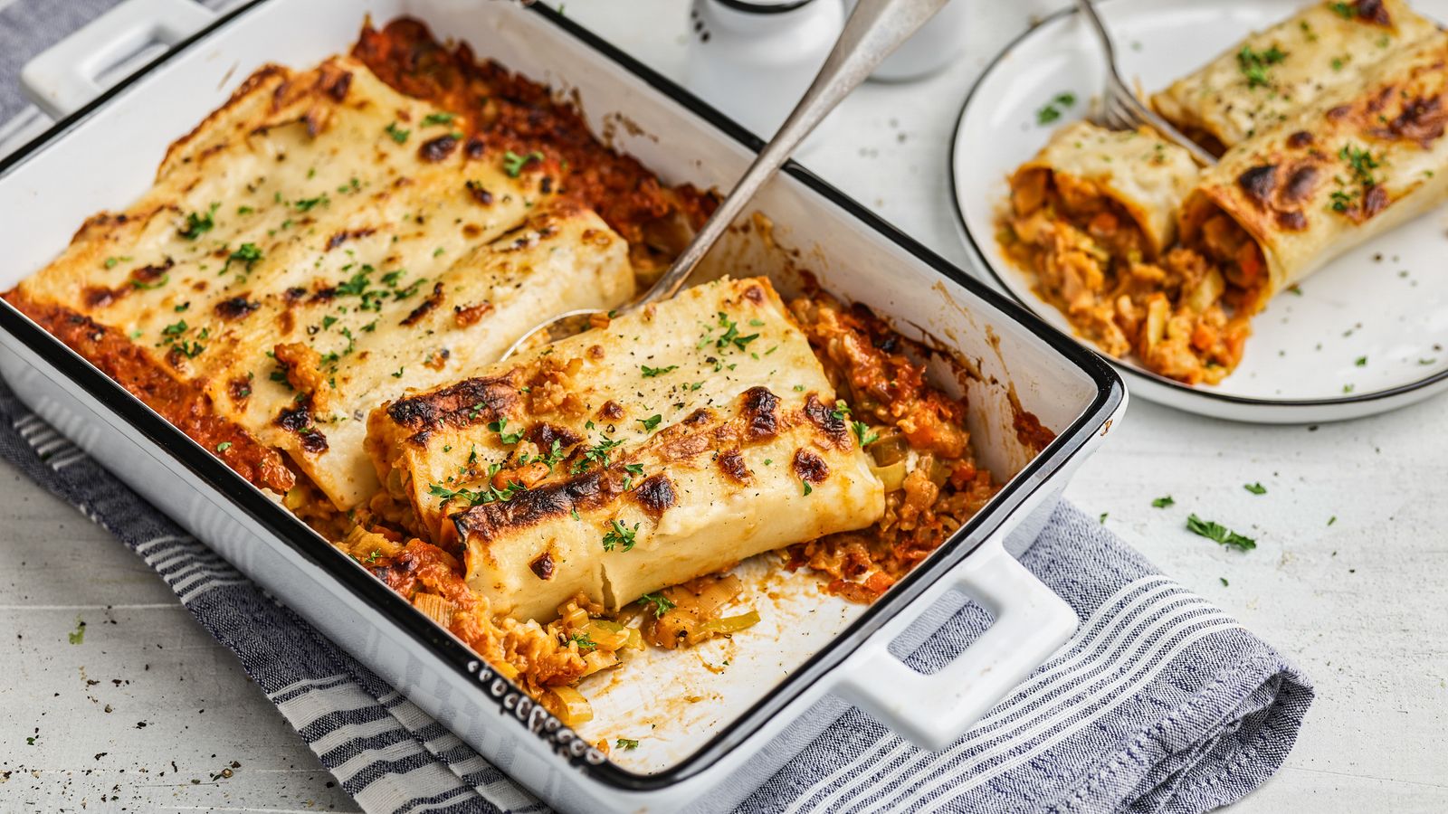Cannelloni Vegan in einer Auflaufform