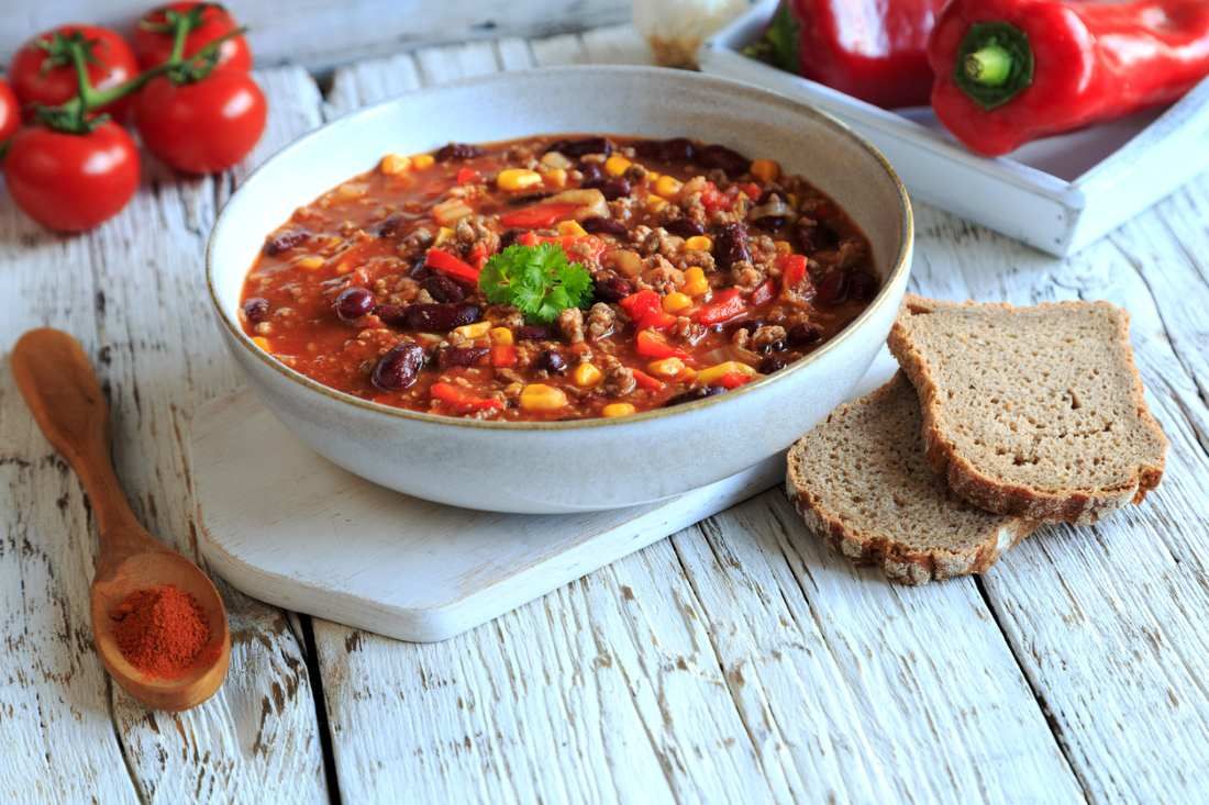Ein Gericht mit Chili