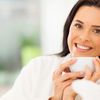 Frau glücklich mit Gesundheitstipps