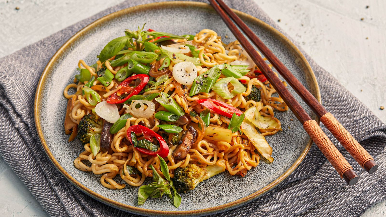 Pikante Teriyaki Gemüsepfanne
