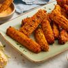 Gegrillte Maisschoten mit verschiedenen Sossen