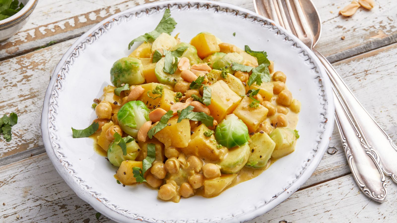 Rosenkohl-Curry mit Kartoffeln und Kichererbsen