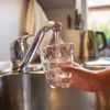 Trinkwasser aus dem Wasserhahn